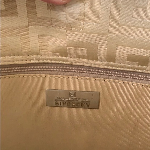 Sale! Rare Givenchy 4G Logo Monogram Beige Shoulder Bag - Picture 13 of 16